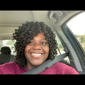 Meet your Posher, Latoya